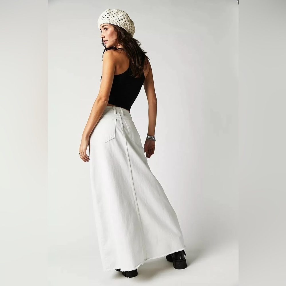 We The Free People Come As You Are Denim Maxi Skirt Size 2 - Picture 4 of 4